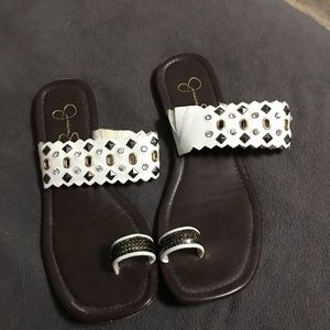 Jessica Simpson flat Sandals.